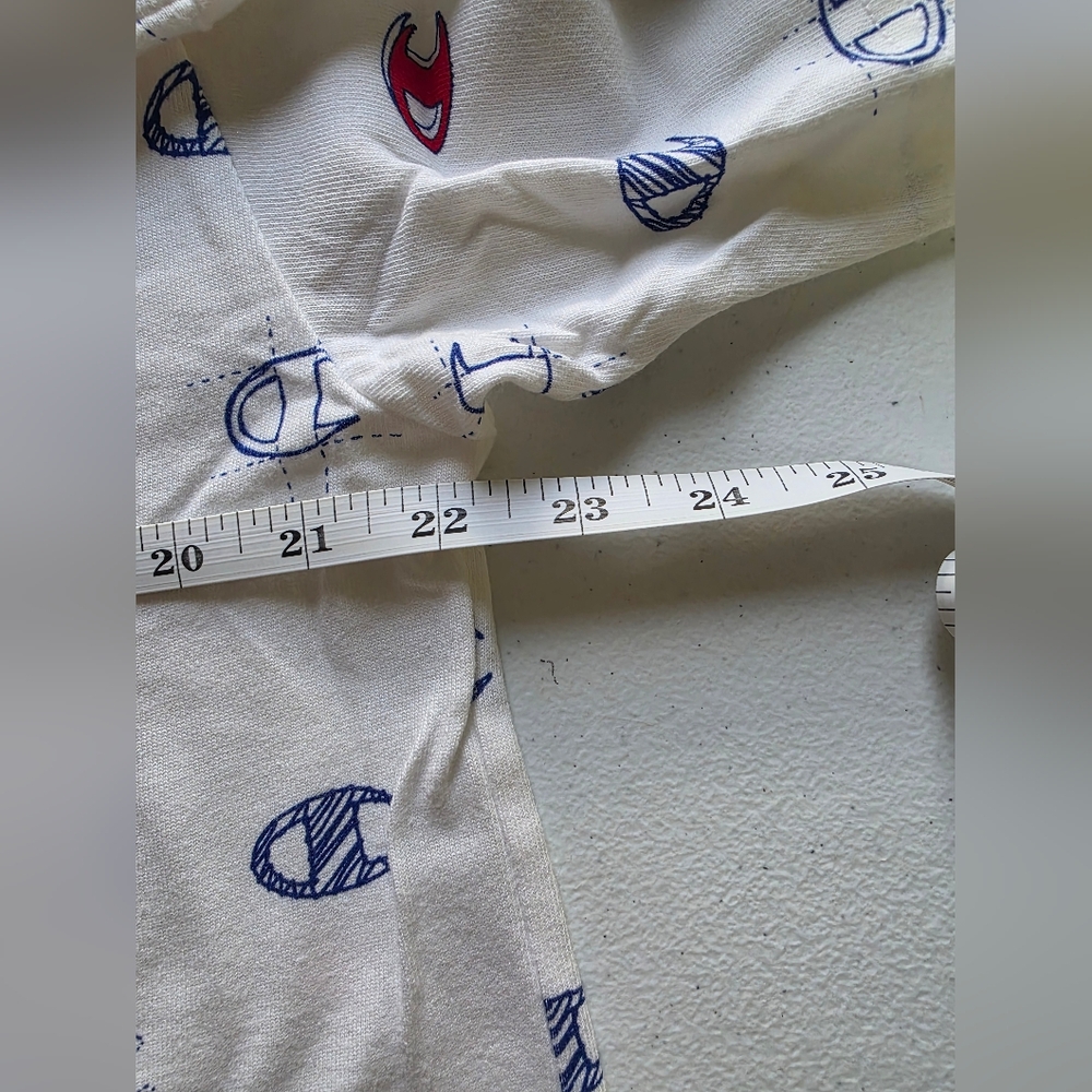 Champion Graphic Logo Cropped T-shirt - Picture 9 of 11